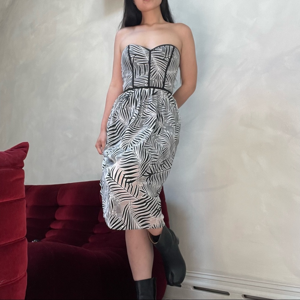 Palm leaf monochrome corseted dress
